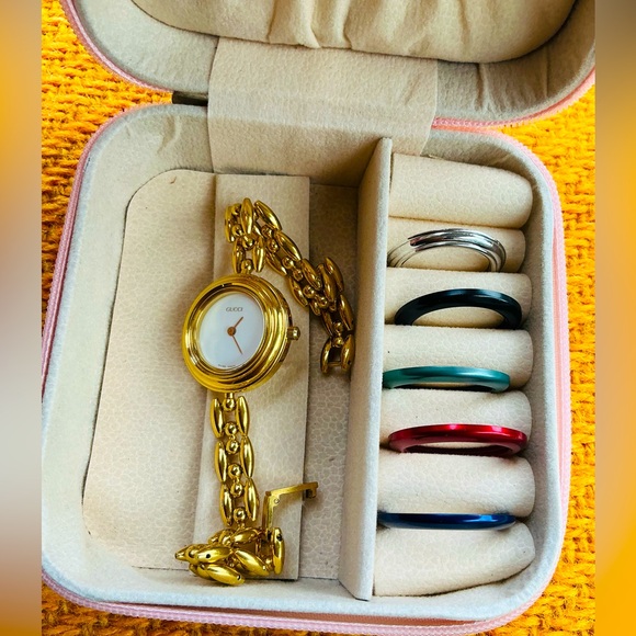 Dressy GUCCI interchangeable bezel watch🔥🔥🔥 - Picture 3 of 15